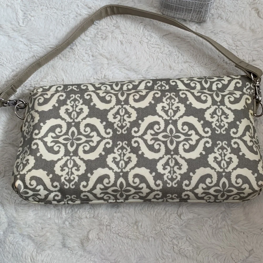 PETUNIA pickle bottom paisley black/gray diaper bag and gray/white wipes clutch